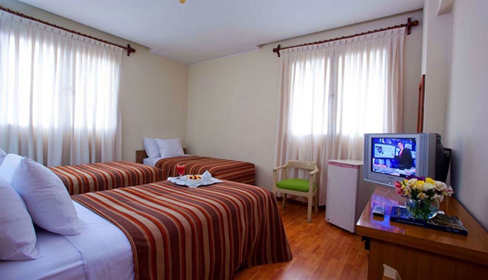 San Agustin Riviera Hotel Lima Buitenkant foto